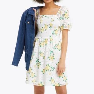 NWT Draper James smocked puff sleeve dress eyelet white with yellow flowers